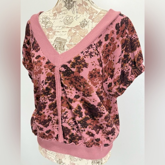 PILCRO Muted Pink floral print double-V top size S - Picture 5 of 15